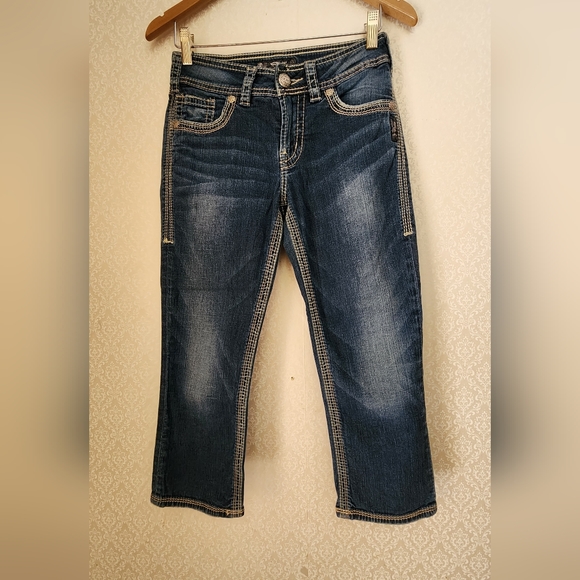 Silver Capris - Picture 3 of 11